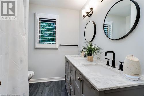 463 Wicklow Road, Burlington, ON - Indoor Photo Showing Bathroom