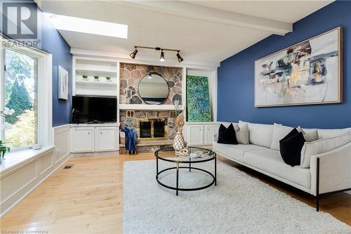 463 Wicklow Road, Burlington, ON - Indoor Photo Showing Living Room With Fireplace