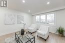 lots of natural light - 3045 Portage Road, Niagara Falls, ON  - Indoor Photo Showing Living Room 