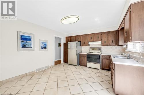 740 Greenhill Avenue, Hamilton, ON - Indoor Photo Showing Kitchen With Double Sink