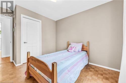 740 Greenhill Avenue, Hamilton, ON - Indoor Photo Showing Bedroom