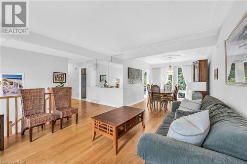 740 Greenhill Avenue, Hamilton, ON - Indoor Photo Showing Living Room