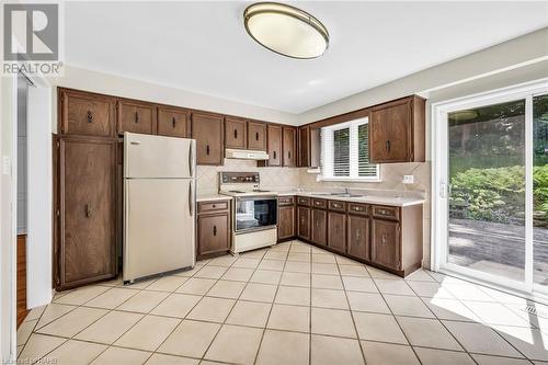 740 Greenhill Avenue, Hamilton, ON - Indoor Photo Showing Kitchen