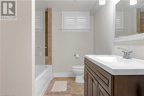 22 Creekside Drive, Niagara-On-The-Lake, ON - Indoor Photo Showing Bathroom