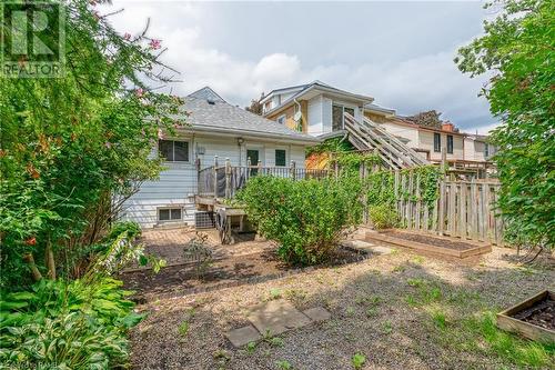 Rear yard/deck - 46 Rosslyn Avenue N, Hamilton, ON - Outdoor