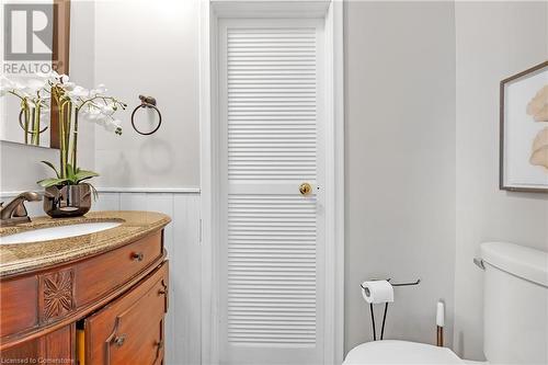 4 Cambria Court, Hamilton, ON - Indoor Photo Showing Bathroom