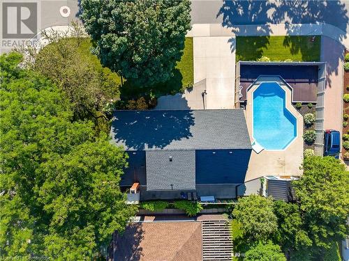 4 Cambria Court, Hamilton, ON - Outdoor With In Ground Pool