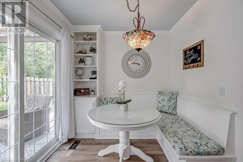 2450 Malcolm Crescent, Burlington, ON - Indoor Photo Showing Dining Room