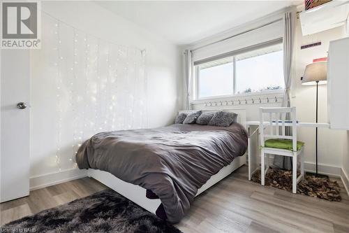 225 Helena Avenue, Winona, ON - Indoor Photo Showing Bedroom