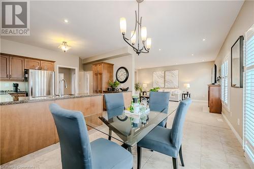 37 Moonbeam Drive, Hamilton, ON - Indoor Photo Showing Dining Room