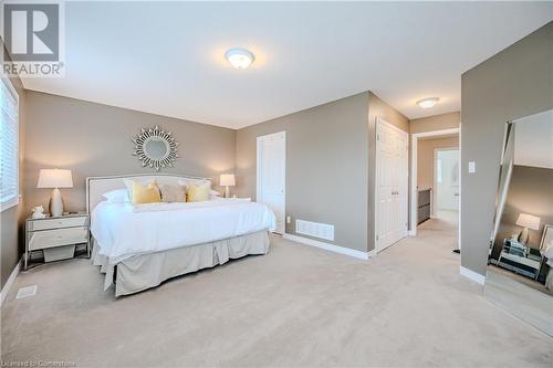 37 Moonbeam Drive, Hamilton, ON - Indoor Photo Showing Bedroom