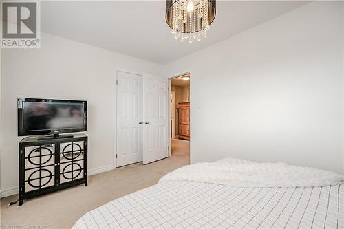 37 Moonbeam Drive, Hamilton, ON - Indoor Photo Showing Bedroom