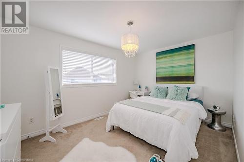 37 Moonbeam Drive, Hamilton, ON - Indoor Photo Showing Bedroom