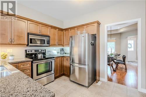 37 Moonbeam Drive, Hamilton, ON - Indoor Photo Showing Kitchen With Stainless Steel Kitchen