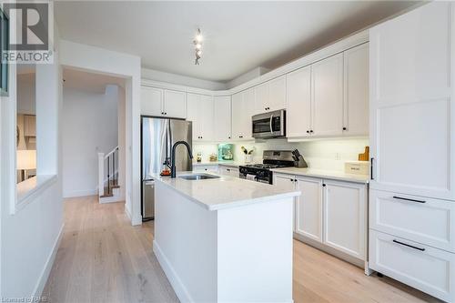 2935 Berwick Drive, Burlington, ON - Indoor Photo Showing Kitchen With Stainless Steel Kitchen