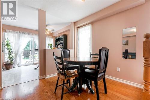 1075 Johnson'S Lane, Mississauga, ON - Indoor Photo Showing Dining Room