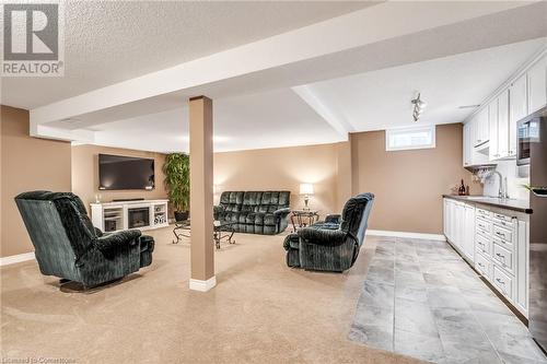 7689 Mount Carmel Boulevard, Niagara Falls, ON - Indoor