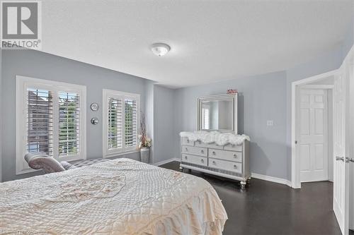 7 Atessa Drive Unit# 11, Hamilton, ON - Indoor Photo Showing Bedroom