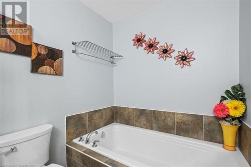 7 Atessa Drive Unit# 11, Hamilton, ON - Indoor Photo Showing Bathroom