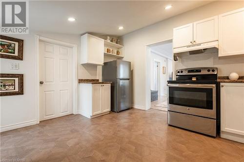 393 Brock Street, Brantford, ON - Indoor Photo Showing Kitchen