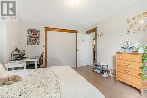 171 Arkell Street, Hamilton, ON - Indoor Photo Showing Bedroom