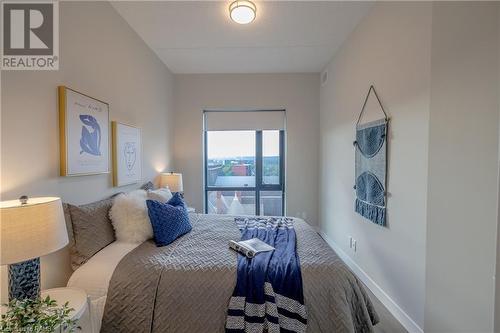 15 Queen Street S Unit# 902, Hamilton, ON - Indoor Photo Showing Bedroom