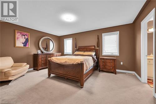 61 Provident Way, Hamilton, ON - Indoor Photo Showing Bedroom