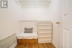 Convenient walk-in closet - 