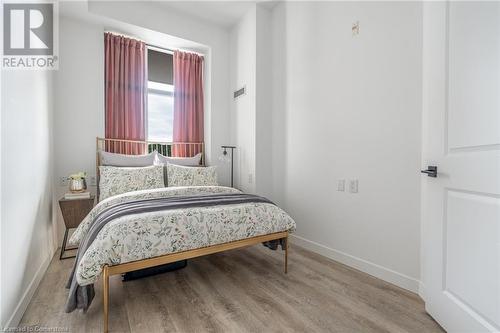 85 Robinson Street Unit# 1002, Hamilton, ON - Indoor Photo Showing Bedroom