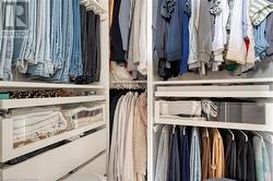 Walk In Closet - 