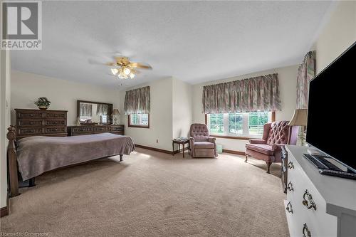 3 Shoreline Crescent, Grimsby, ON - Indoor Photo Showing Bedroom