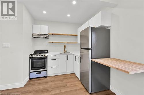 68 Kinrade Avenue, Hamilton, ON - Indoor Photo Showing Kitchen