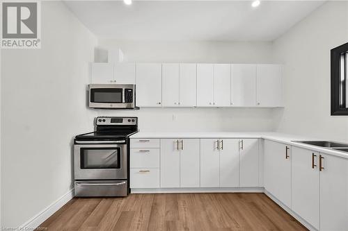 68 Kinrade Avenue, Hamilton, ON - Indoor Photo Showing Kitchen