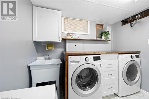 3085 Kingswood Crescent, Niagara Falls, ON - Indoor Photo Showing Laundry Room