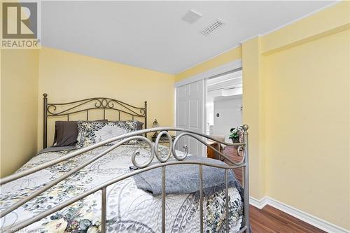 3085 Kingswood Crescent, Niagara Falls, ON - Indoor Photo Showing Bedroom