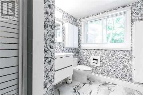 129 Parkview Drive, Ancaster, ON - Indoor Photo Showing Bathroom