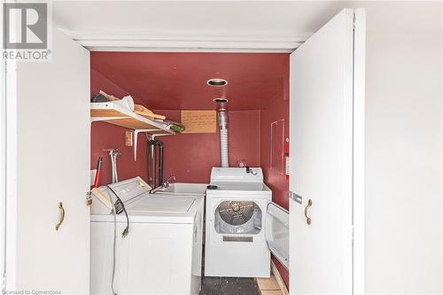 118 Hillview Street, Hamilton, ON - Indoor Photo Showing Laundry Room