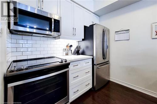 2086 Ghent Avenue Unit# 53, Burlington, ON - Indoor Photo Showing Kitchen With Stainless Steel Kitchen