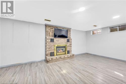 182 Clifton Downs Road, Hamilton, ON - Indoor With Fireplace