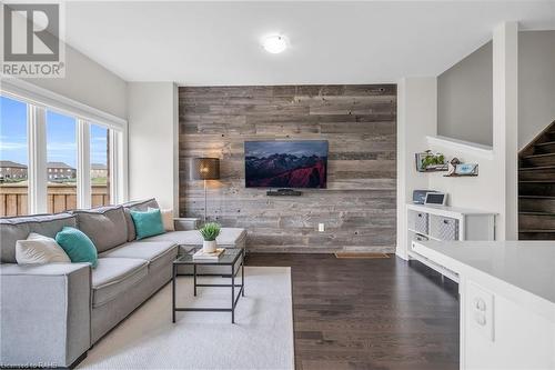 154 Veterans Street, Bradford, ON - Indoor Photo Showing Living Room With Fireplace