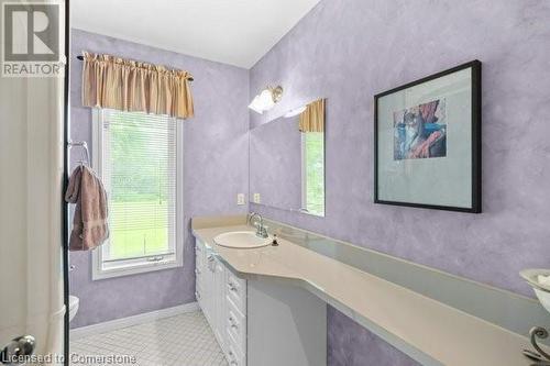 7385 Milburough Line, Milton, ON - Indoor Photo Showing Bathroom