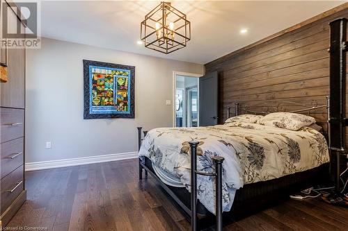 317 Glenholme Avenue, Hamilton, ON - Indoor Photo Showing Bedroom