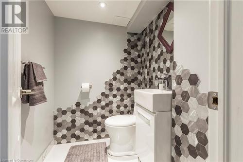 317 Glenholme Avenue, Hamilton, ON - Indoor Photo Showing Bathroom