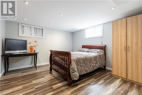 317 Glenholme Avenue, Hamilton, ON - Indoor Photo Showing Bedroom