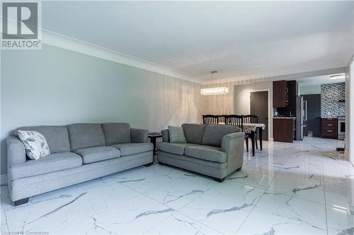 317 Glenholme Avenue, Hamilton, ON - Indoor Photo Showing Living Room