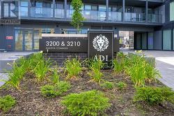 3200 DAKOTA COMMON Boulevard Unit# 604  Burlington, ON L7M 2A7