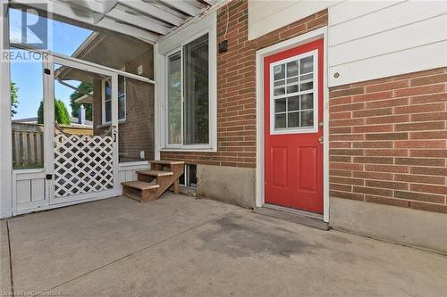 4 Highcourt Crescent Unit# Lower, St. Catharines, ON - Outdoor With Exterior