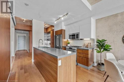 25 Stafford Street Unit# 703, Toronto, ON - Indoor Photo Showing Kitchen With Stainless Steel Kitchen With Upgraded Kitchen