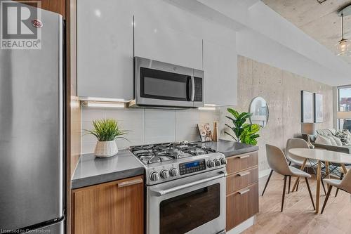 25 Stafford Street Unit# 703, Toronto, ON - Indoor Photo Showing Kitchen With Stainless Steel Kitchen With Upgraded Kitchen