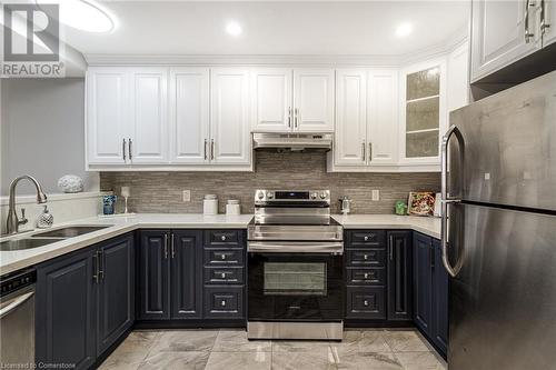 26 Cambridge Avenue, Hamilton, ON - Indoor Photo Showing Kitchen With Double Sink